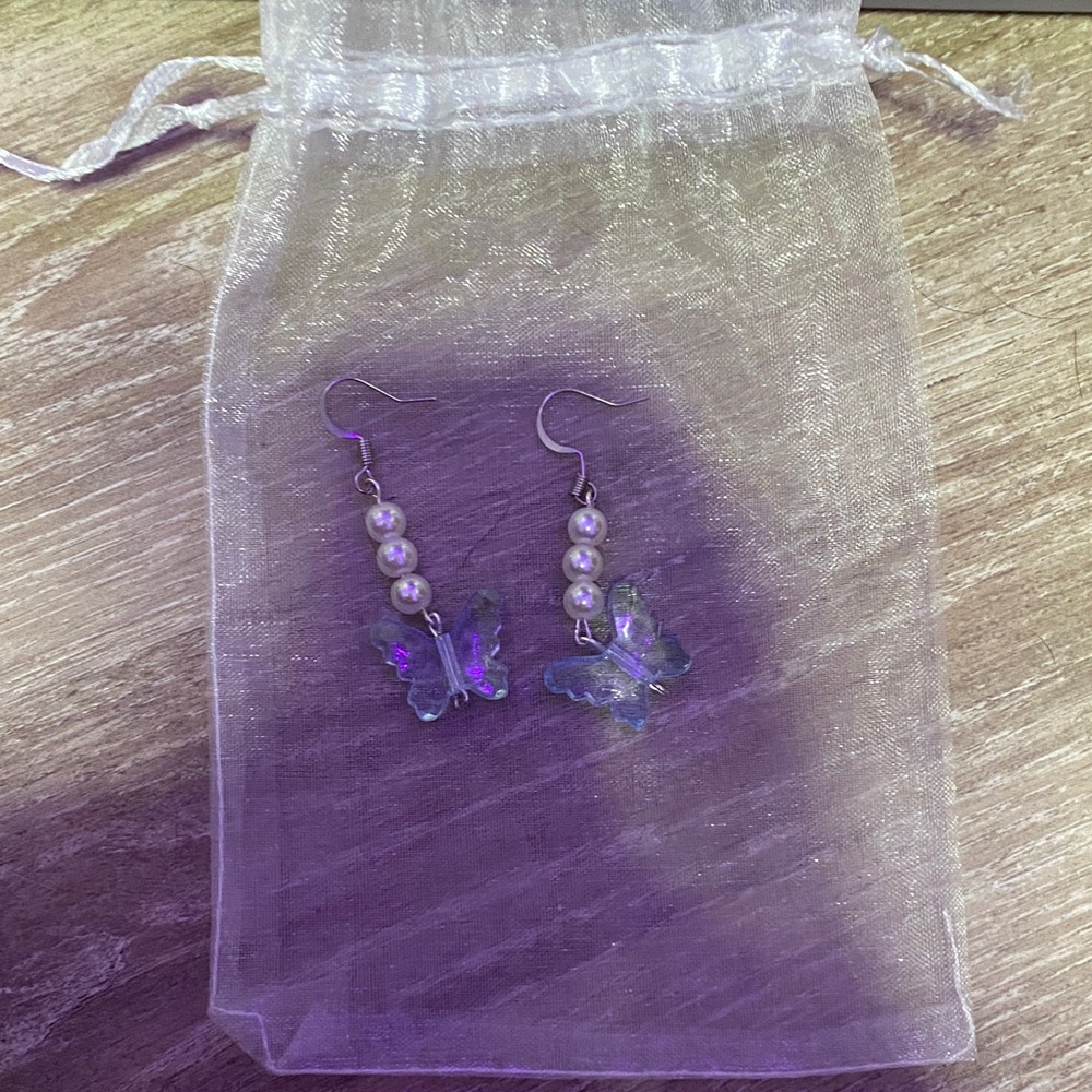 Elegant Silver Butterfly Pearl Earrings (Handmade)
